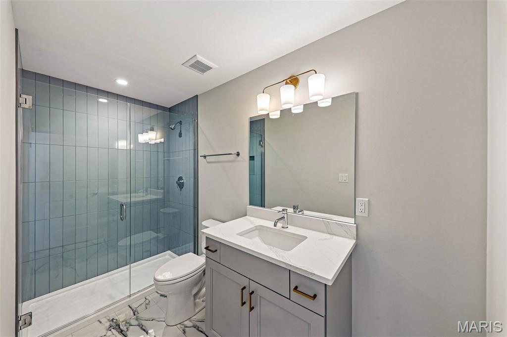 1181 Noa Lane Unit: 33