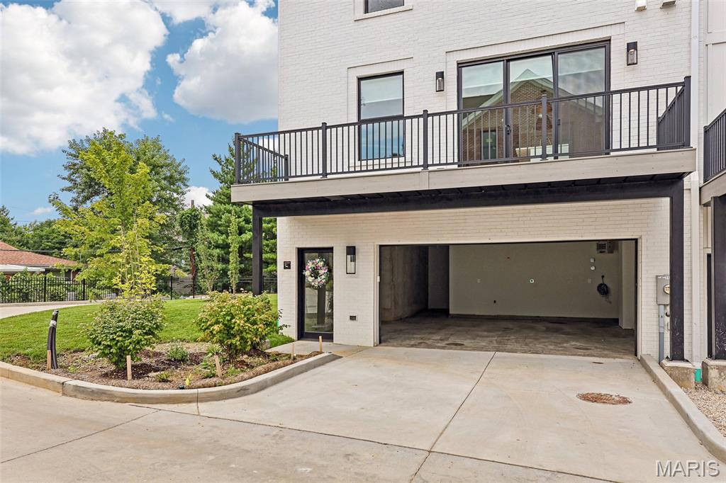 1181 Noa Lane Unit: 33
