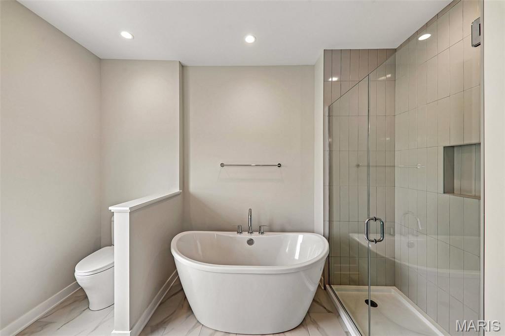 1181 Noa Lane Unit: 33