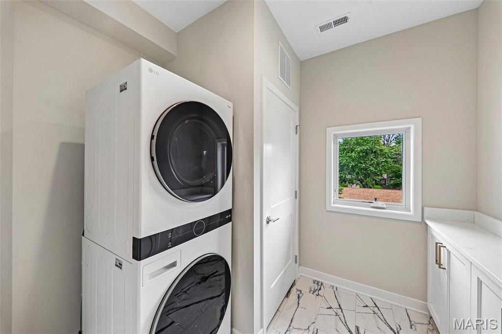 1181 Noa Lane Unit: 33