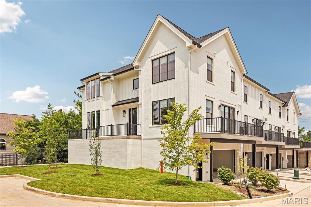 1181 Noa Lane Unit: 33