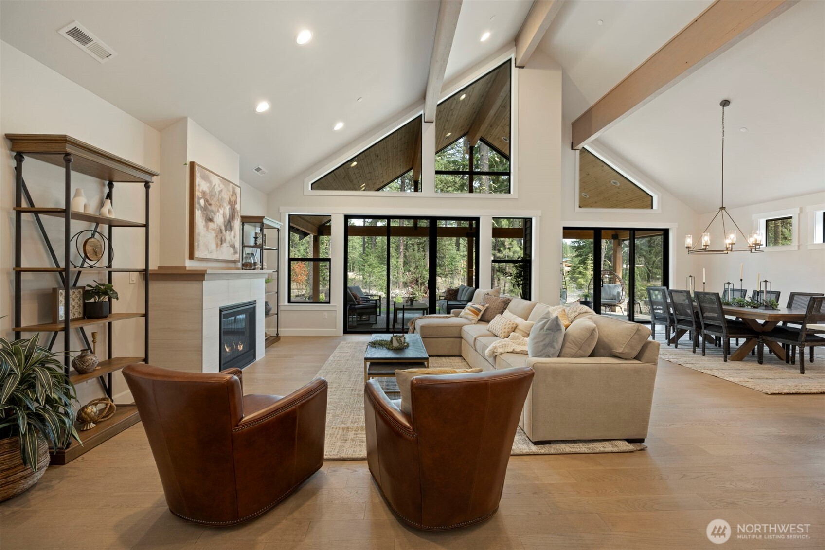 860 Domerie Park Loop