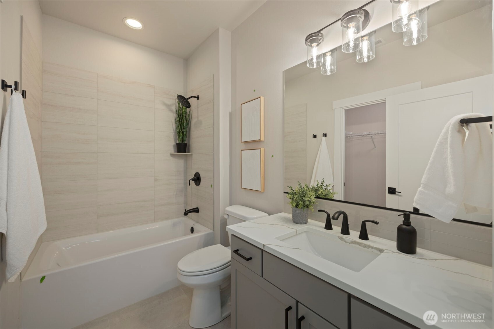 860 Domerie Park Loop