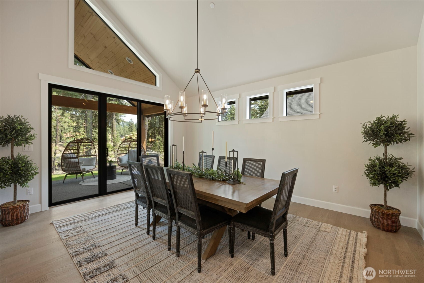 860 Domerie Park Loop