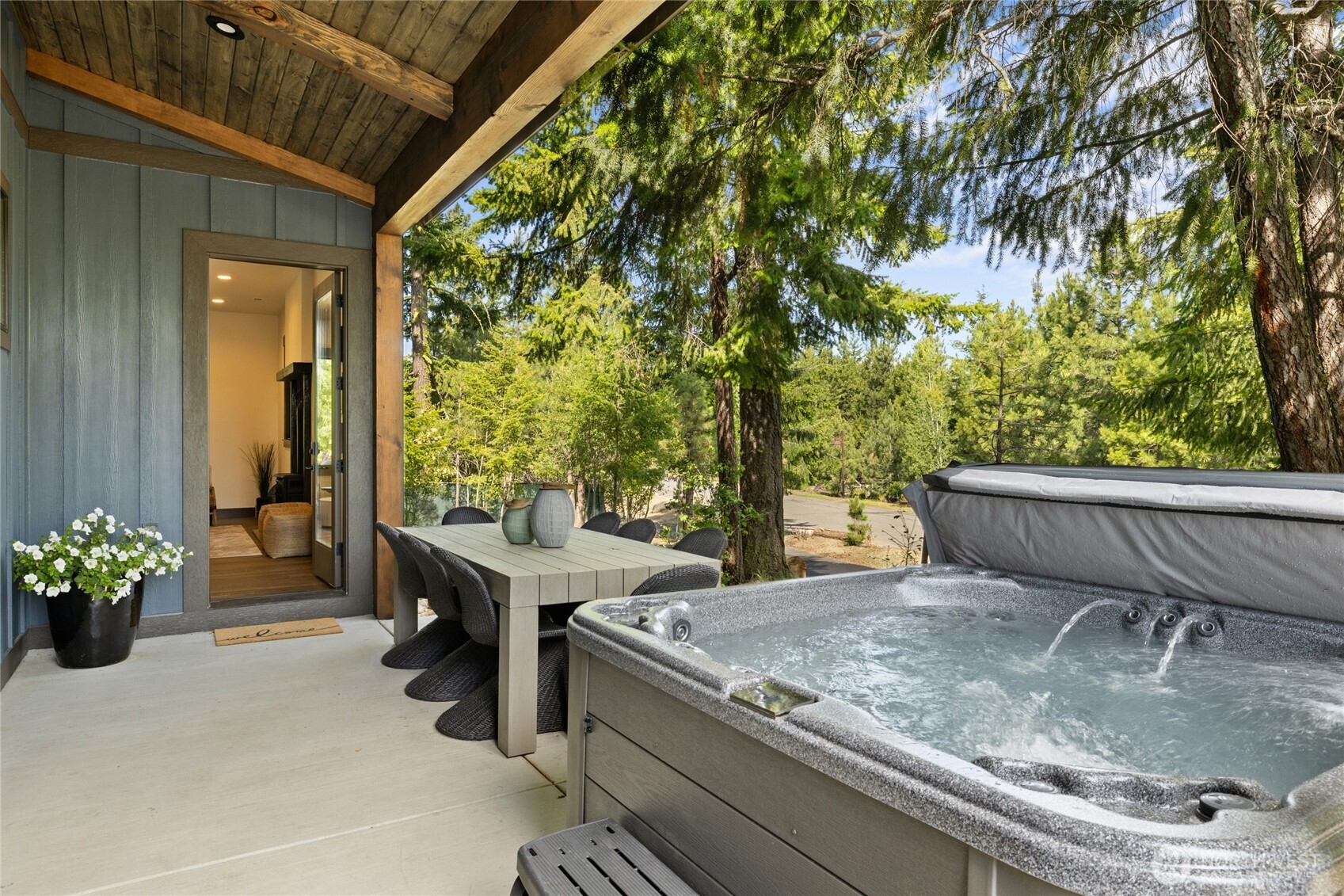11 Riverbend Loop