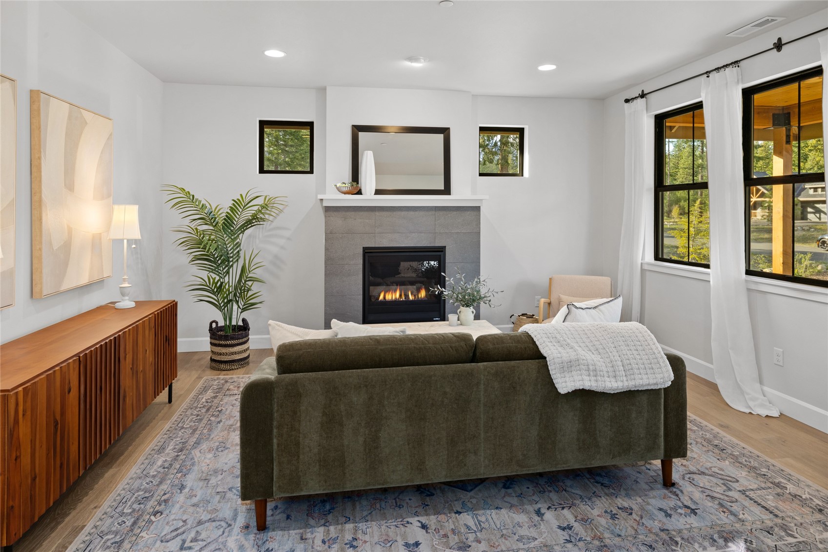 971 Domerie Park Loop