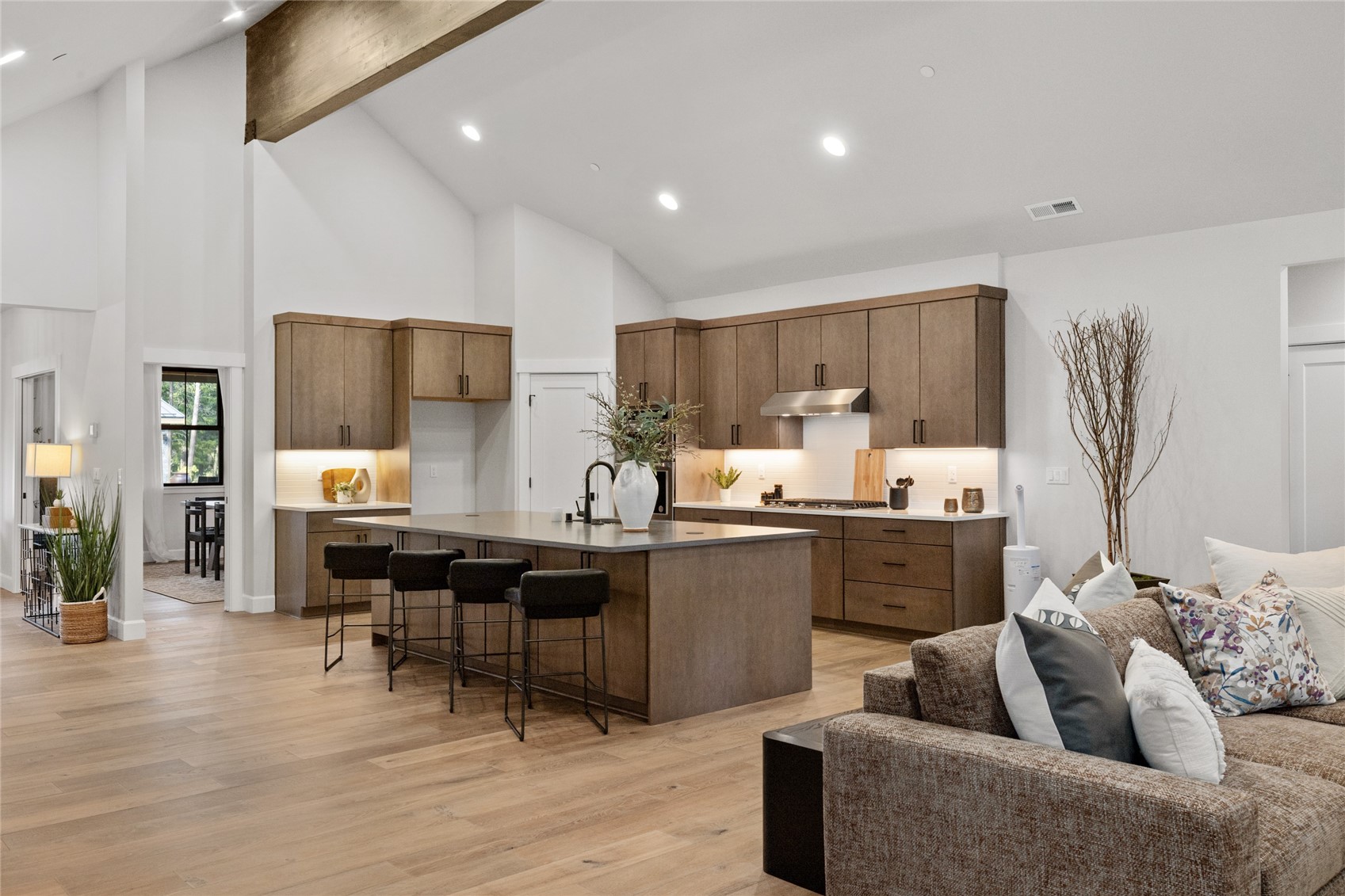 971 Domerie Park Loop