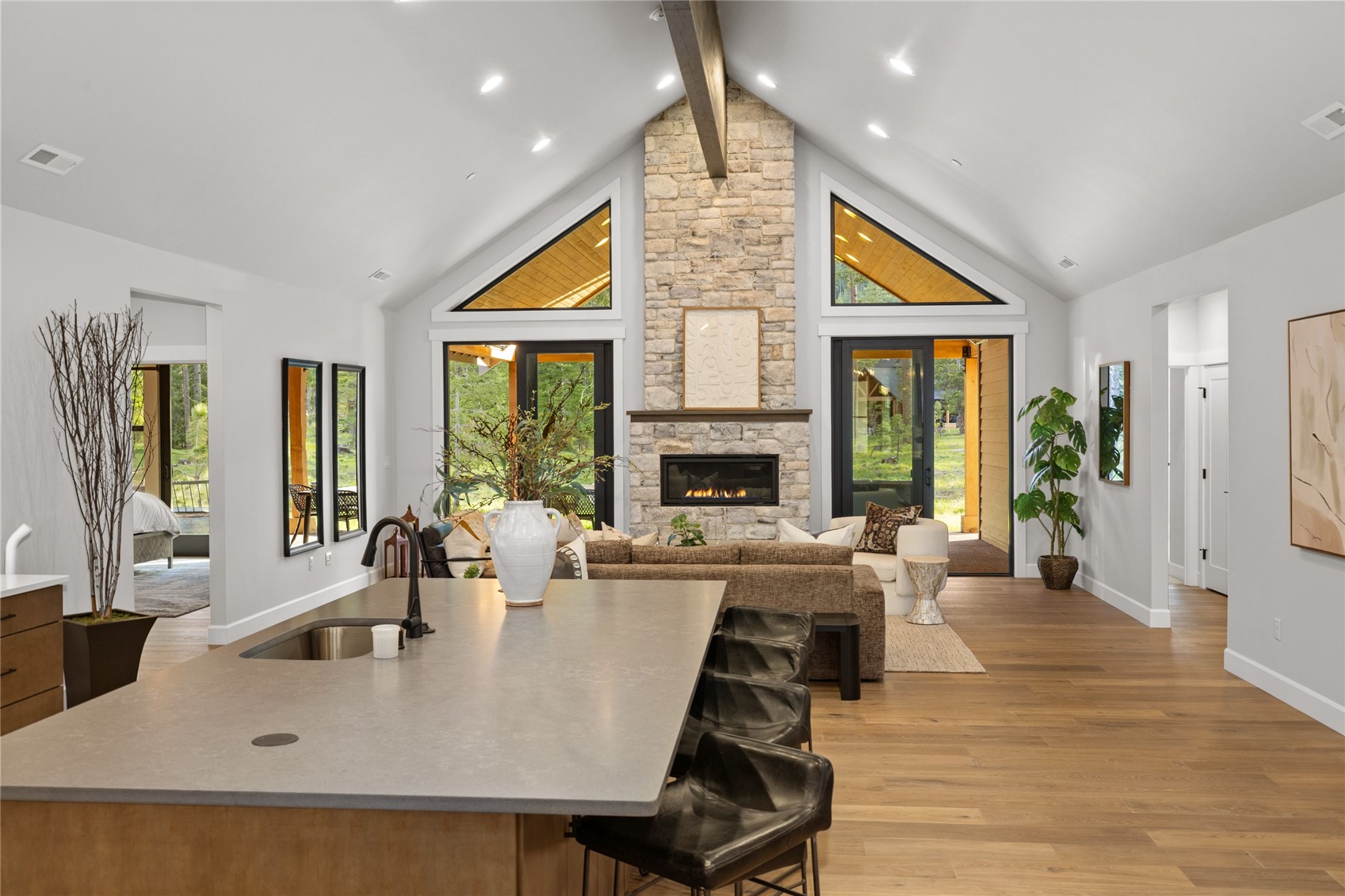 971 Domerie Park Loop
