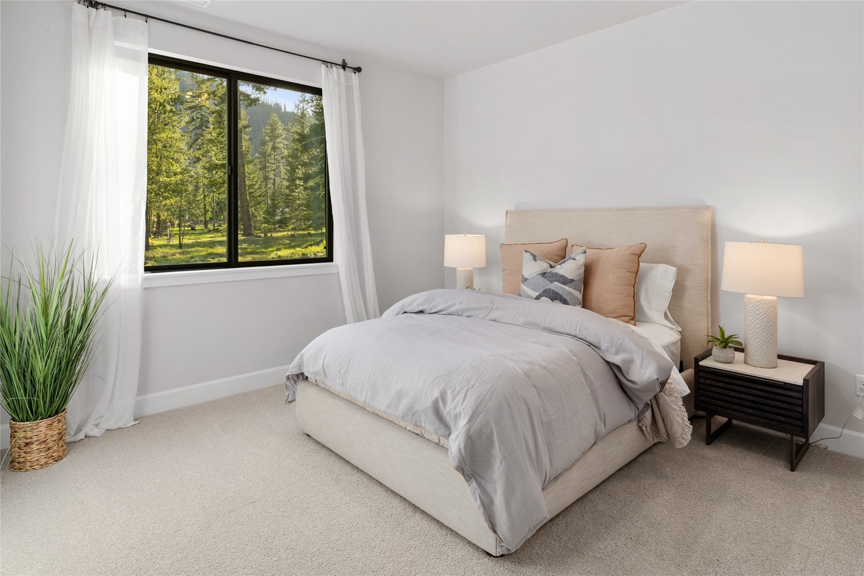 971 Domerie Park Loop