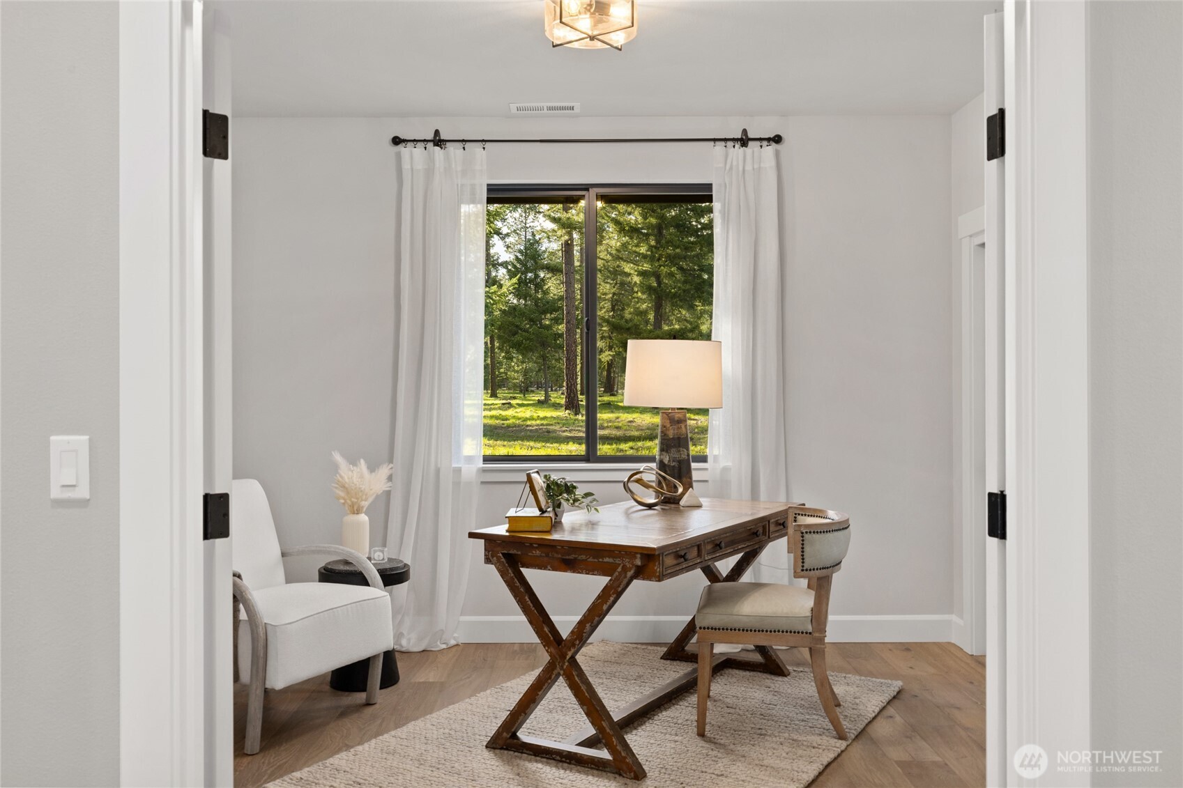 971 Domerie Park Loop