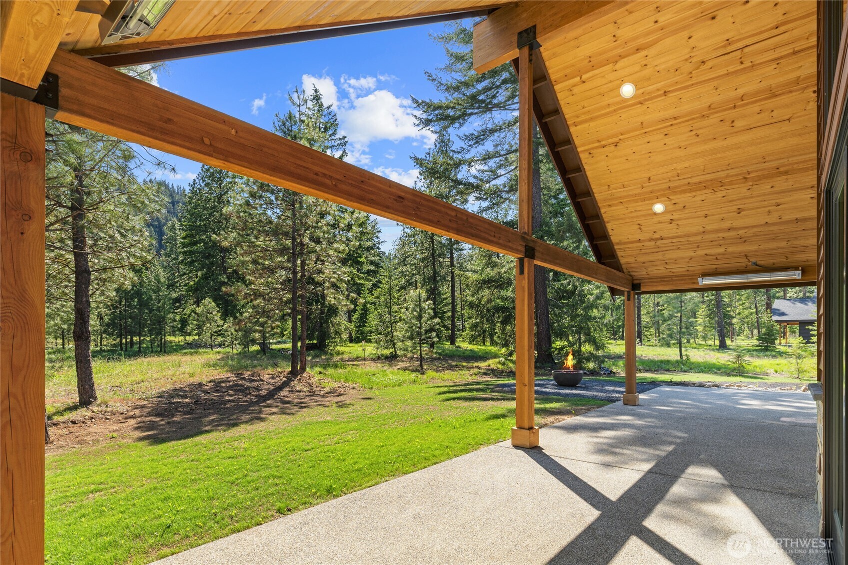 1061 Domerie Park Loop
