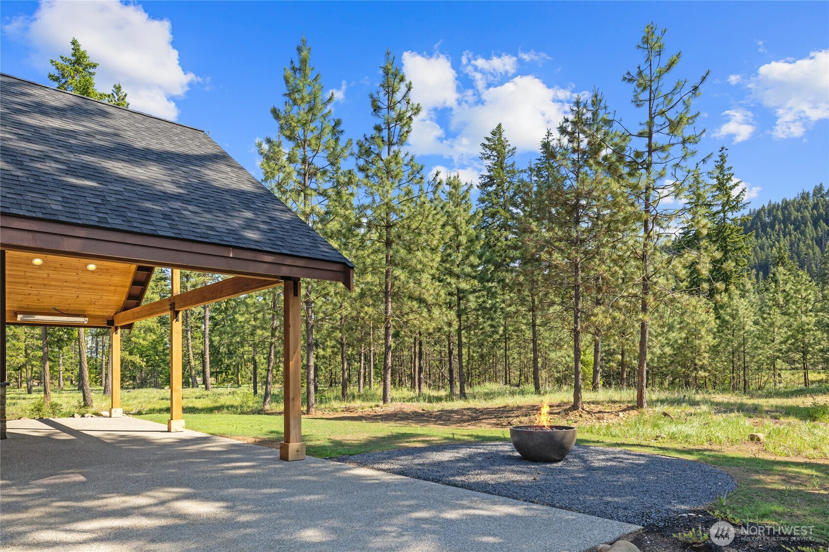 1061 Domerie Park Loop