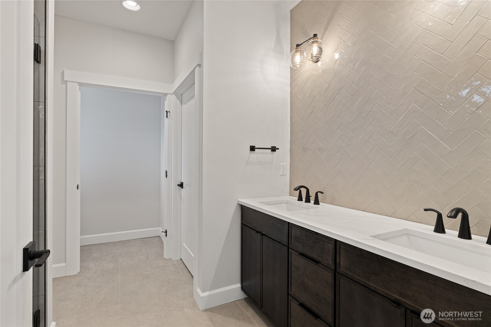 1061 Domerie Park Loop