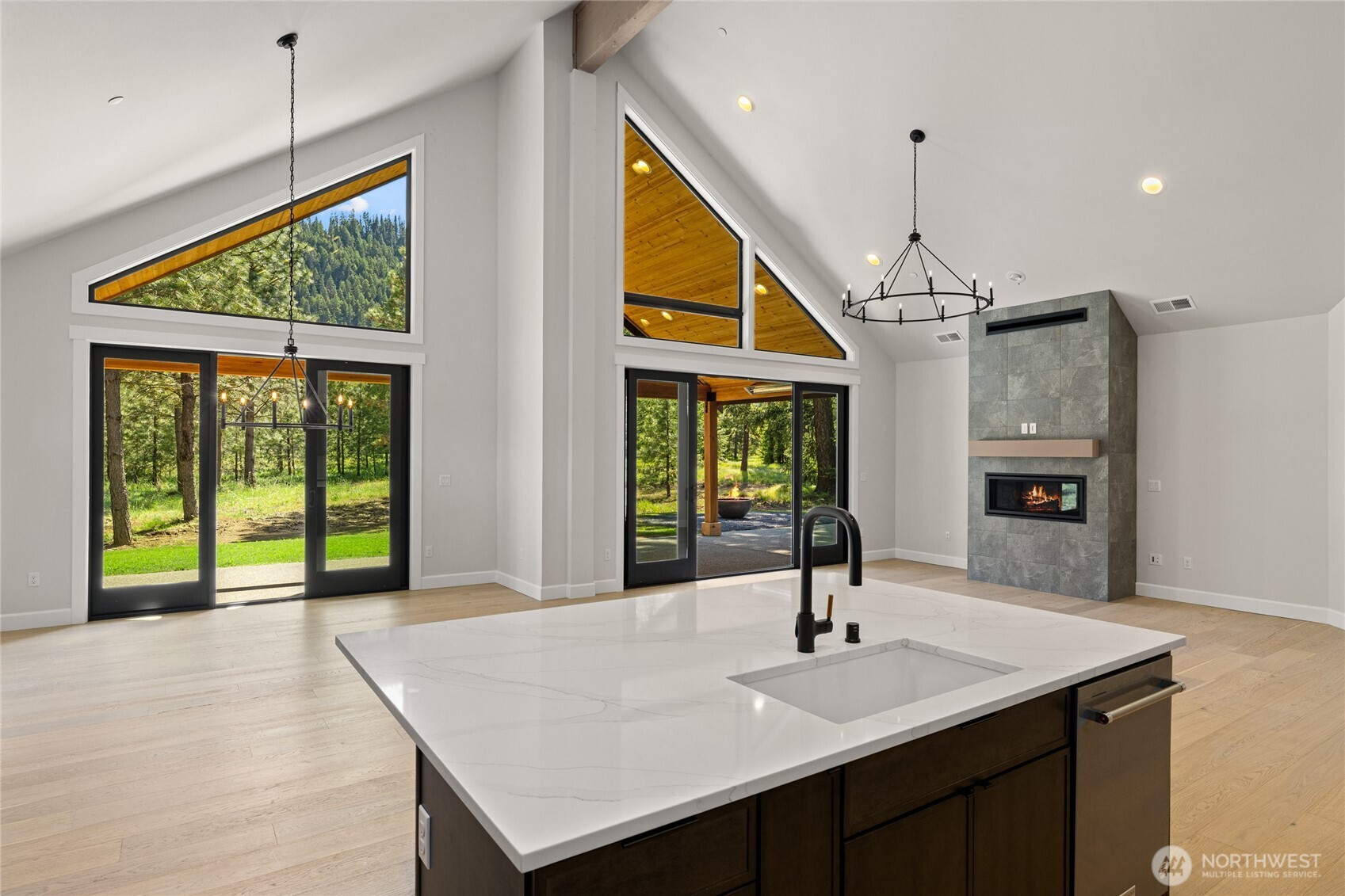 1061 Domerie Park Loop