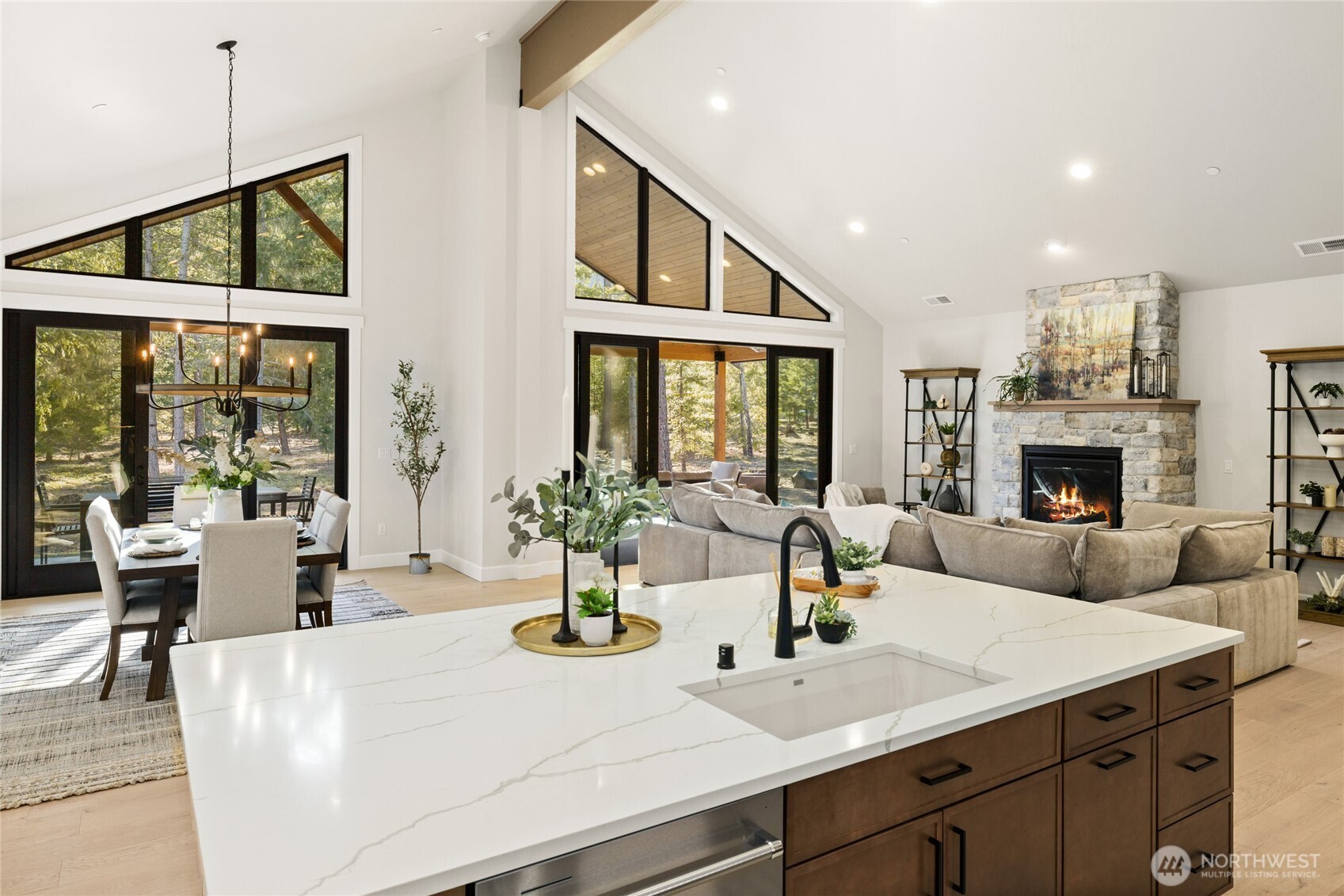 1001 Domerie Park Loop