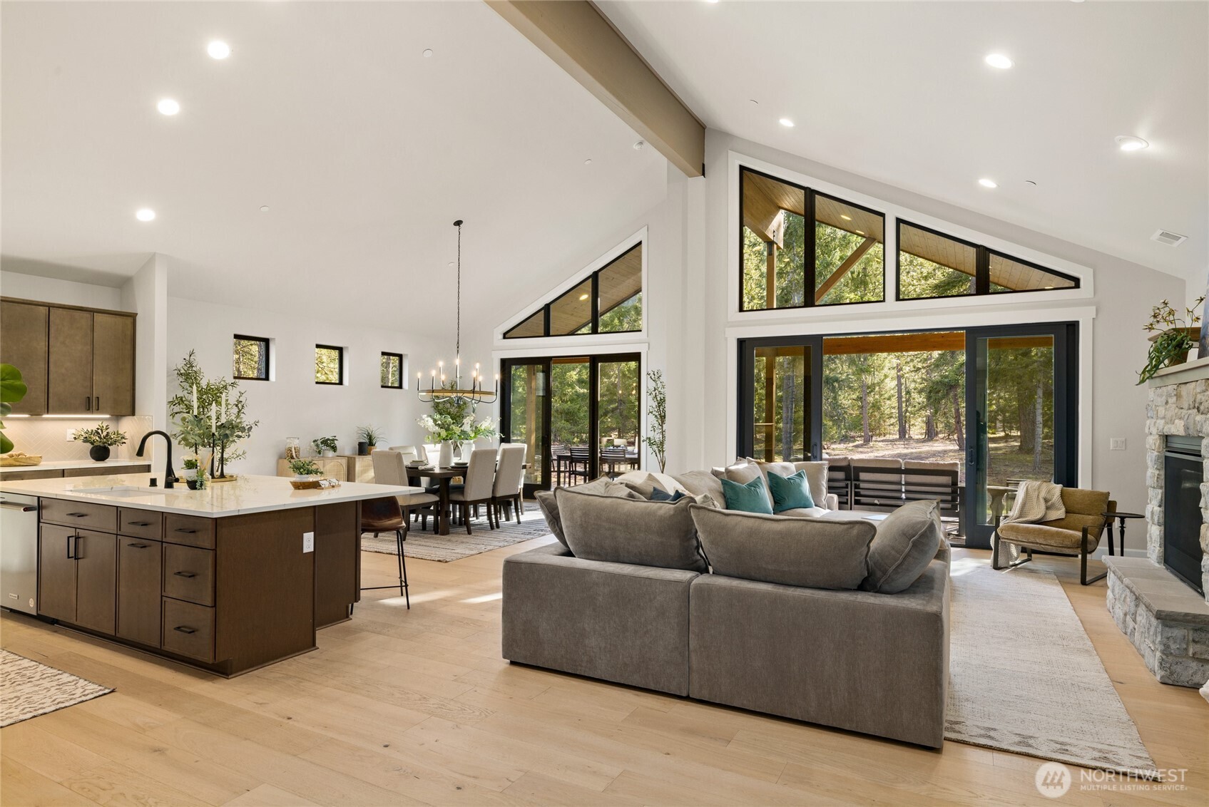 1001 Domerie Park Loop