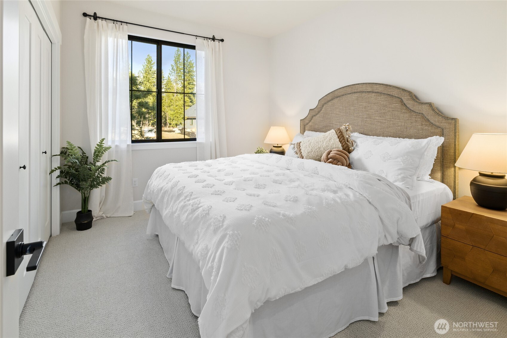 1001 Domerie Park Loop