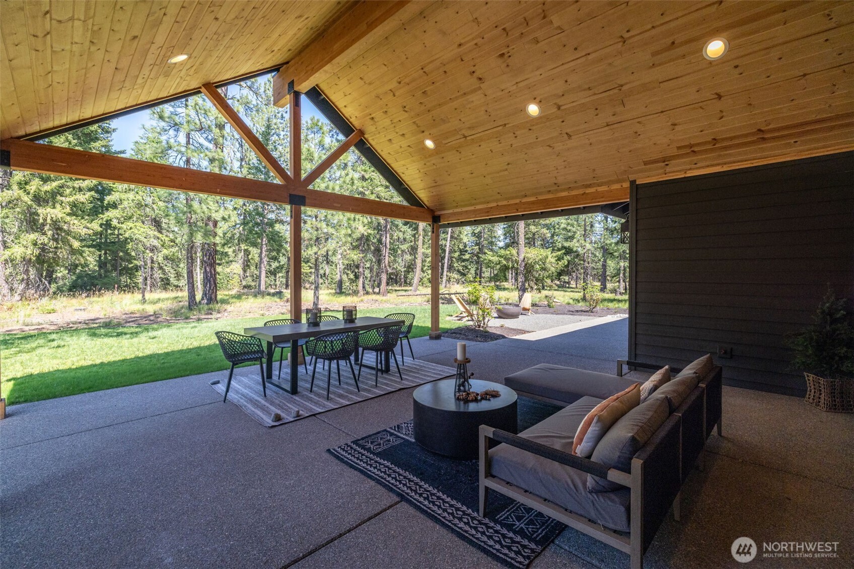 1170 Domerie Park Loop