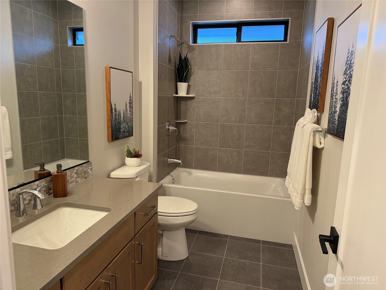 1170 Domerie Park Loop