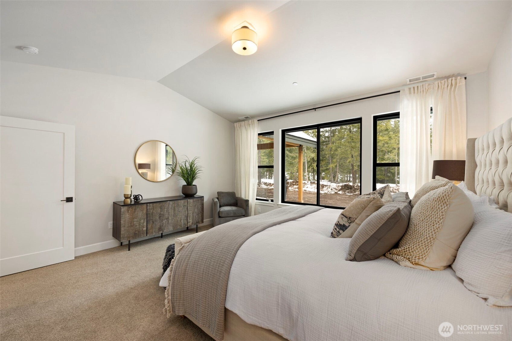 1170 Domerie Park Loop