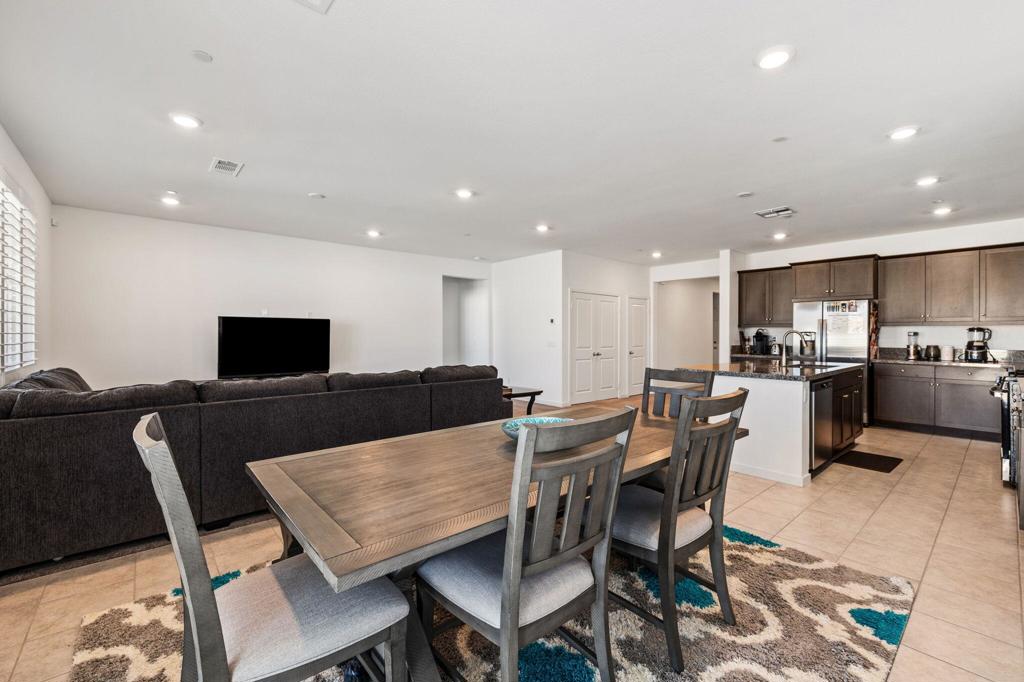 11652 Sky Pointe Drive