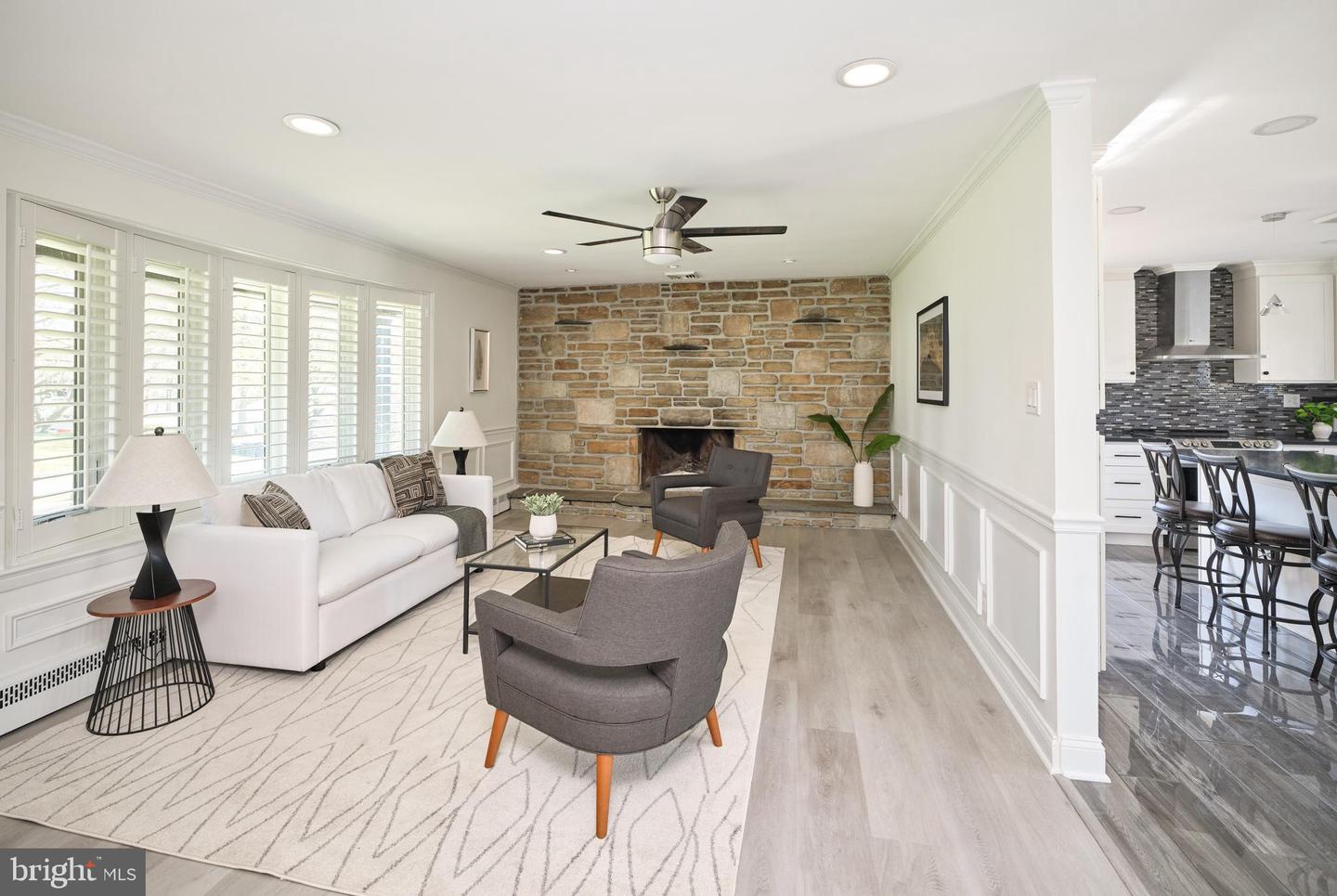 770 Sweetbriar Dr