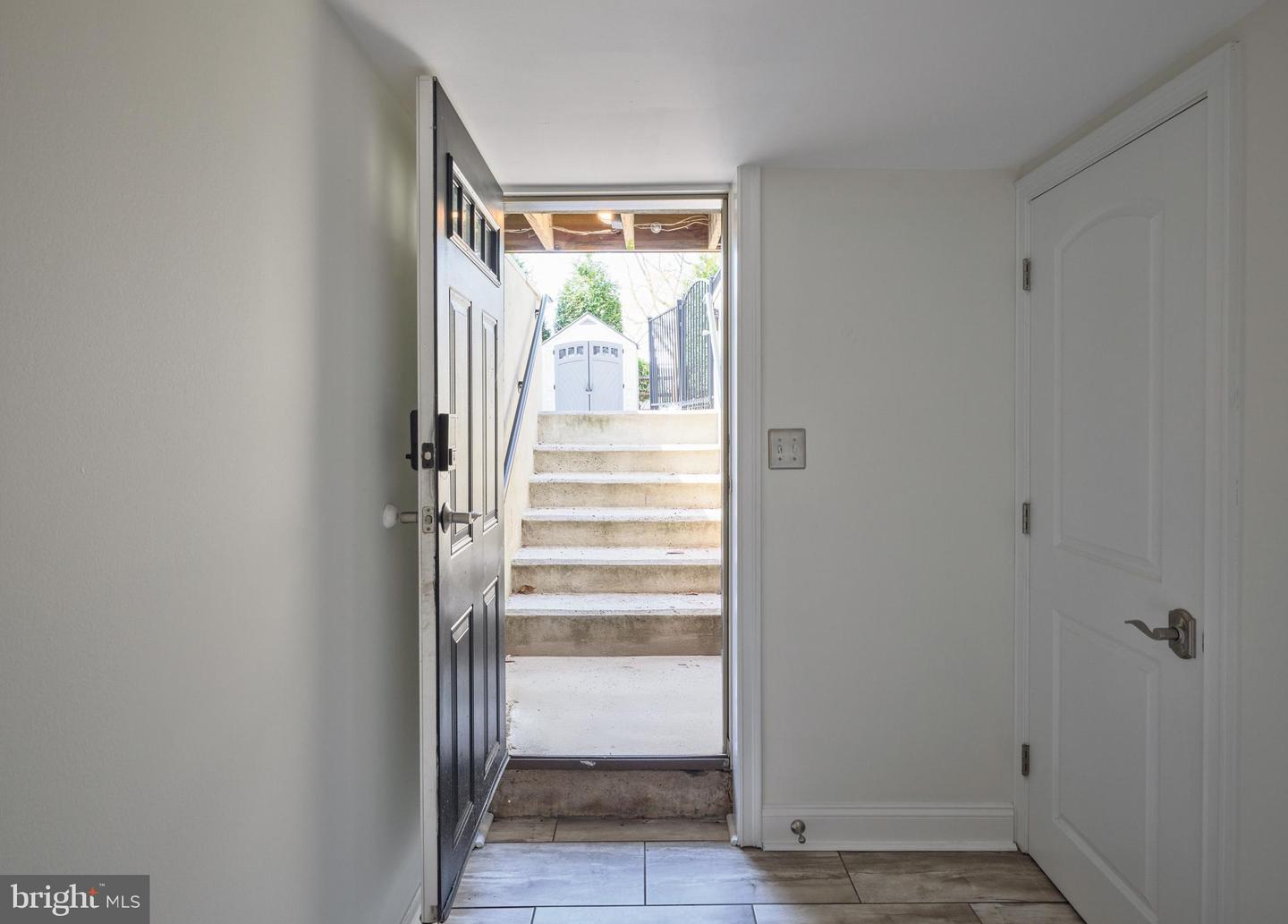 770 Sweetbriar Dr