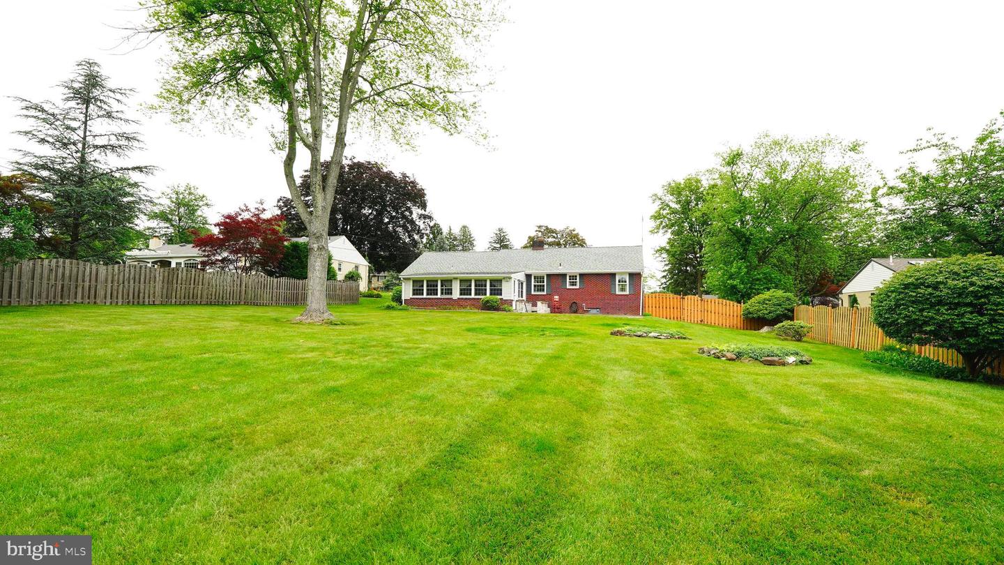 760 Sweetbriar Dr