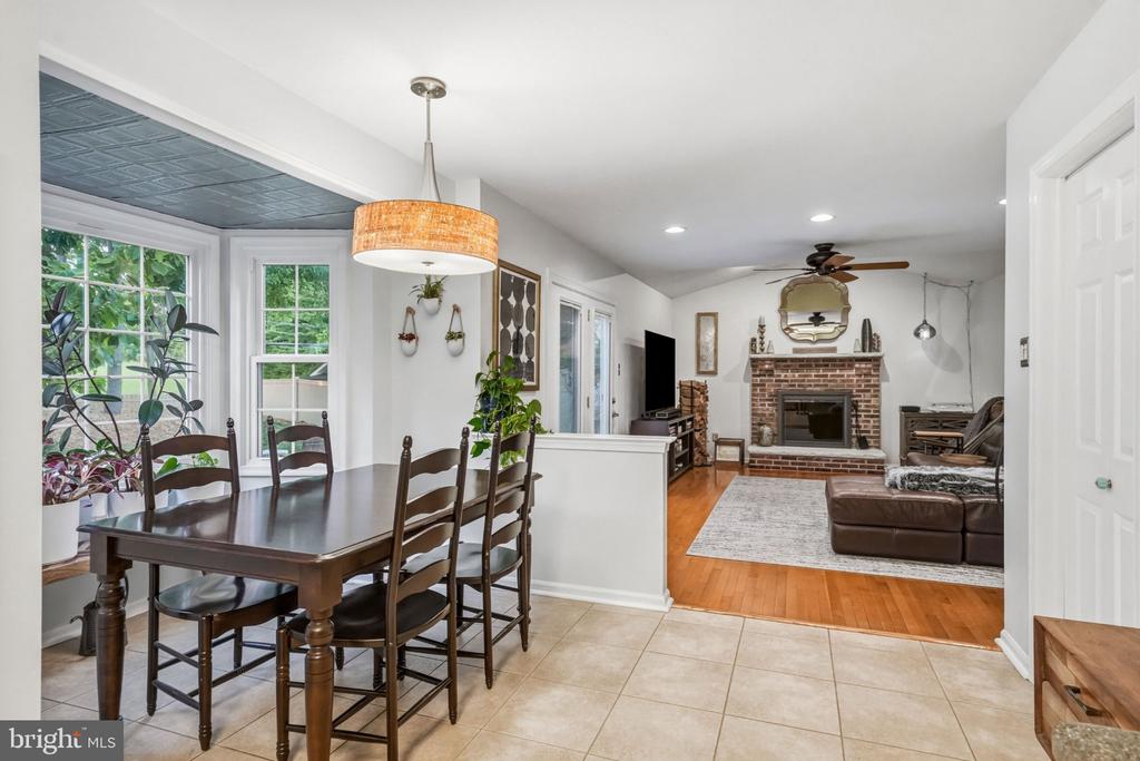 2134 W WELLINGTON ROAD