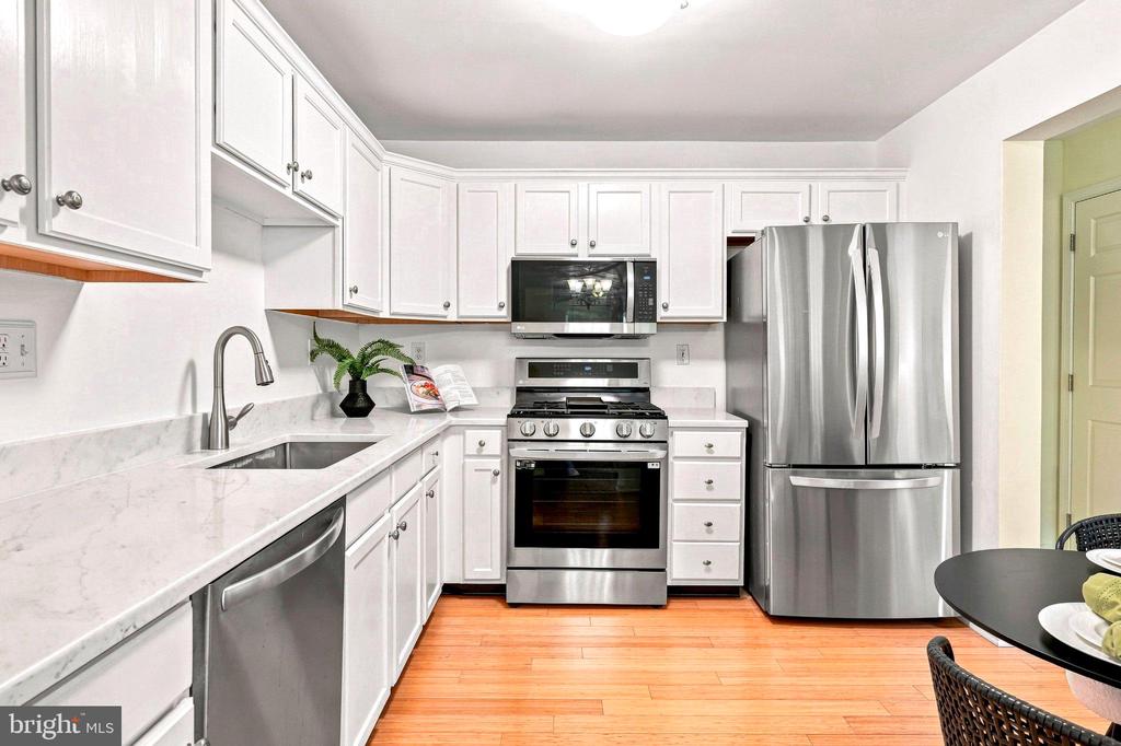 322 EAGLE CT
