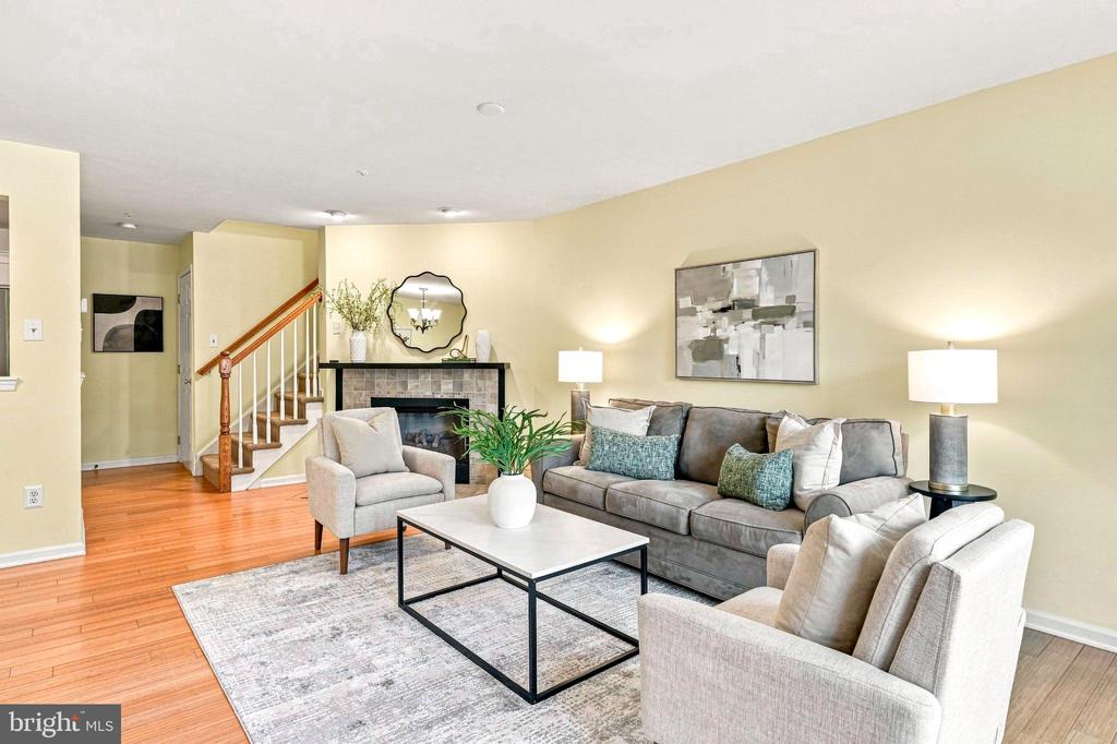 322 EAGLE CT