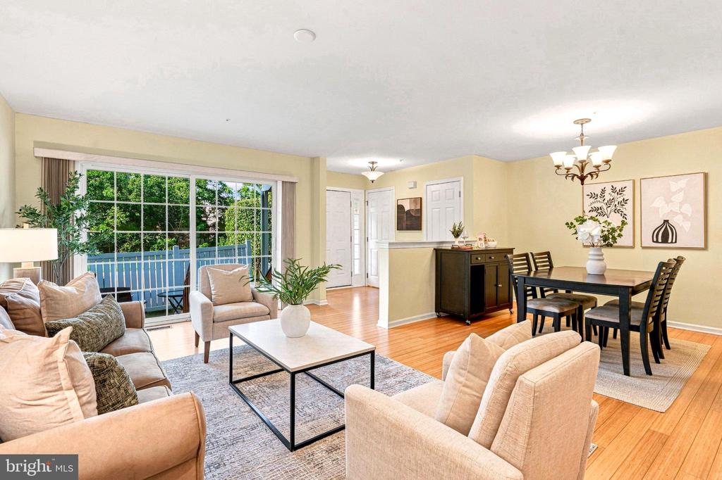 322 EAGLE CT