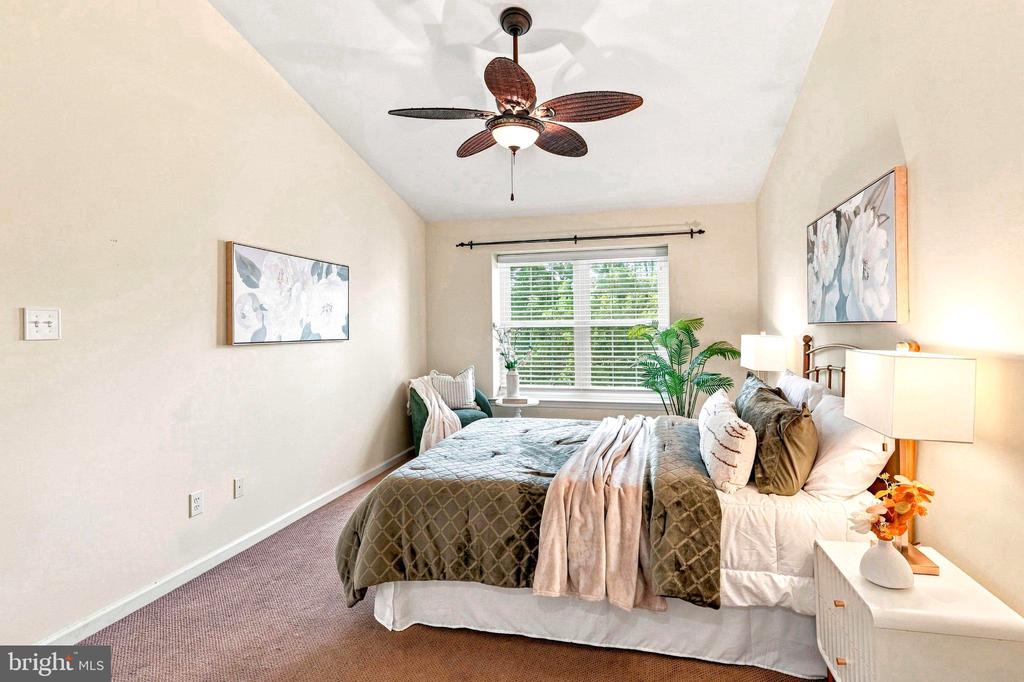 322 EAGLE CT