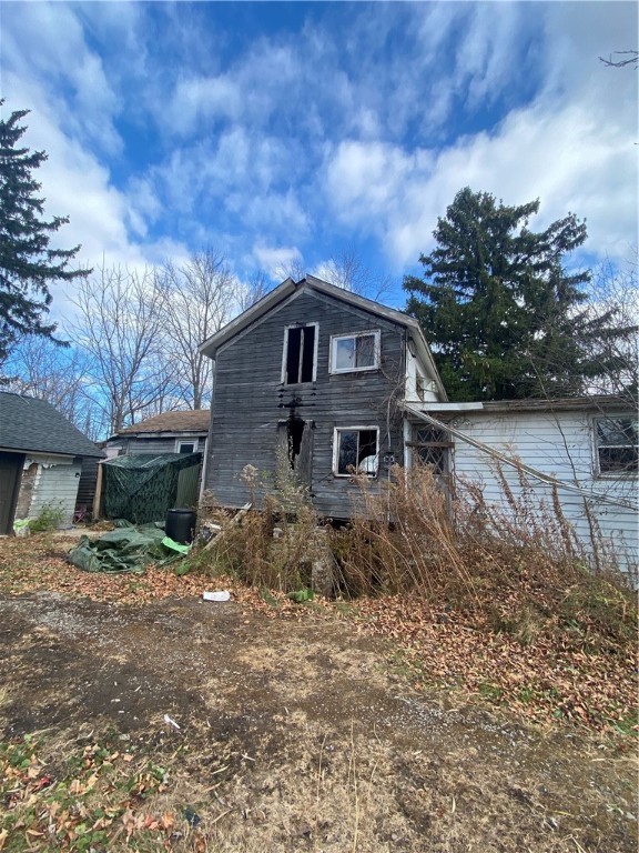 9951 Mountain Road