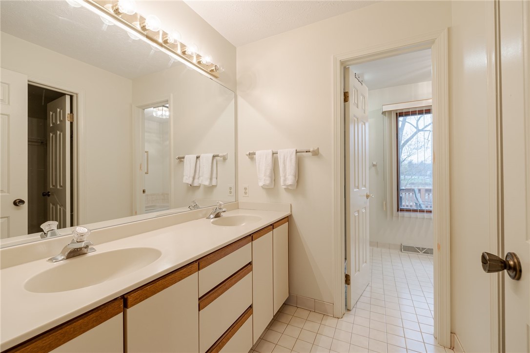 40 Putting Green Lane