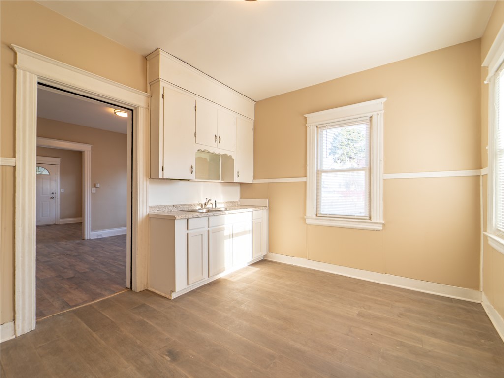 1339 Clifford Avenue