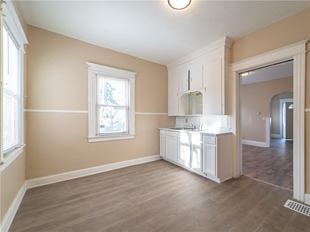 1339 Clifford Avenue