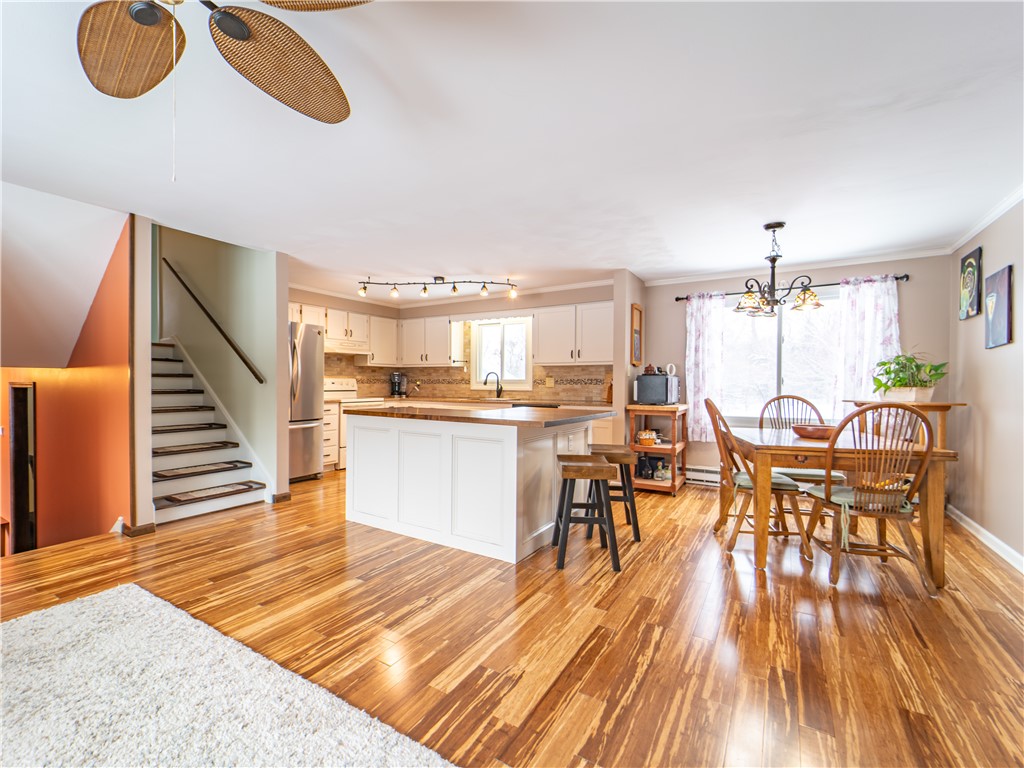 7 Hillside Drive