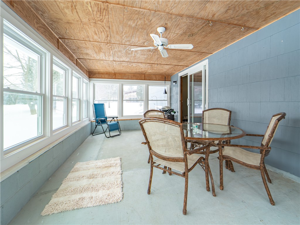 7 Hillside Drive