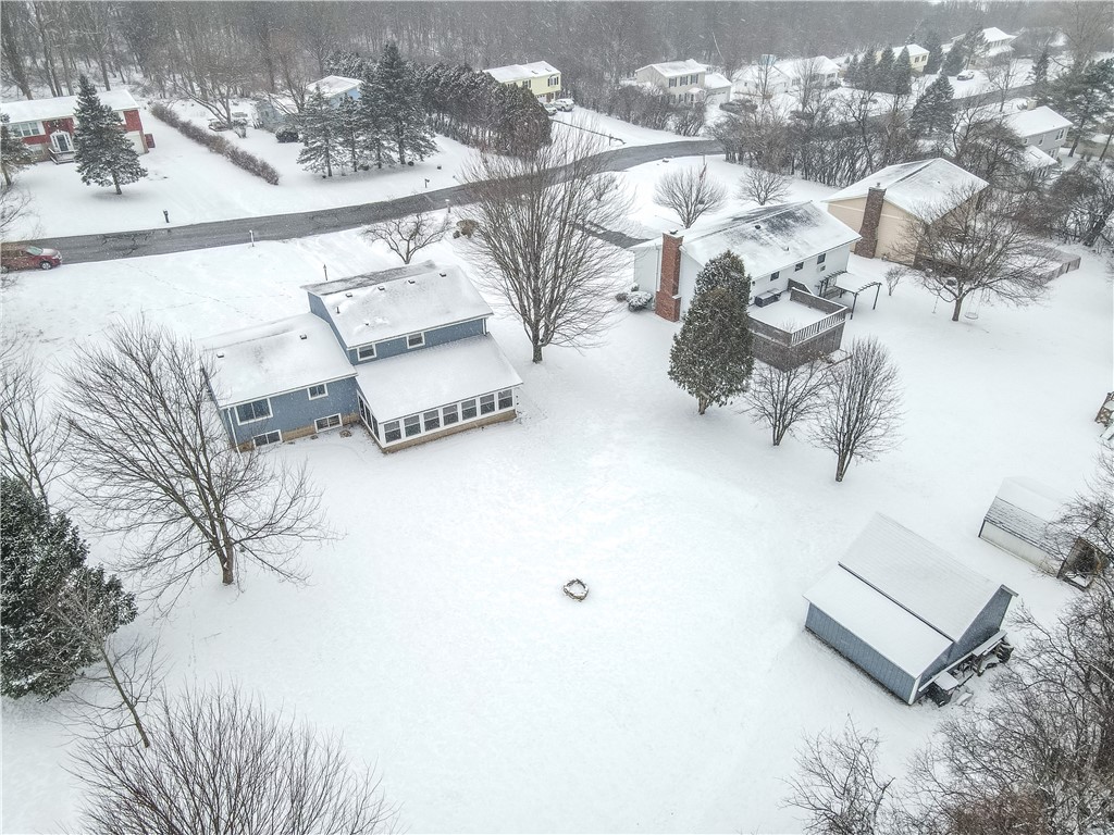 7 Hillside Drive
