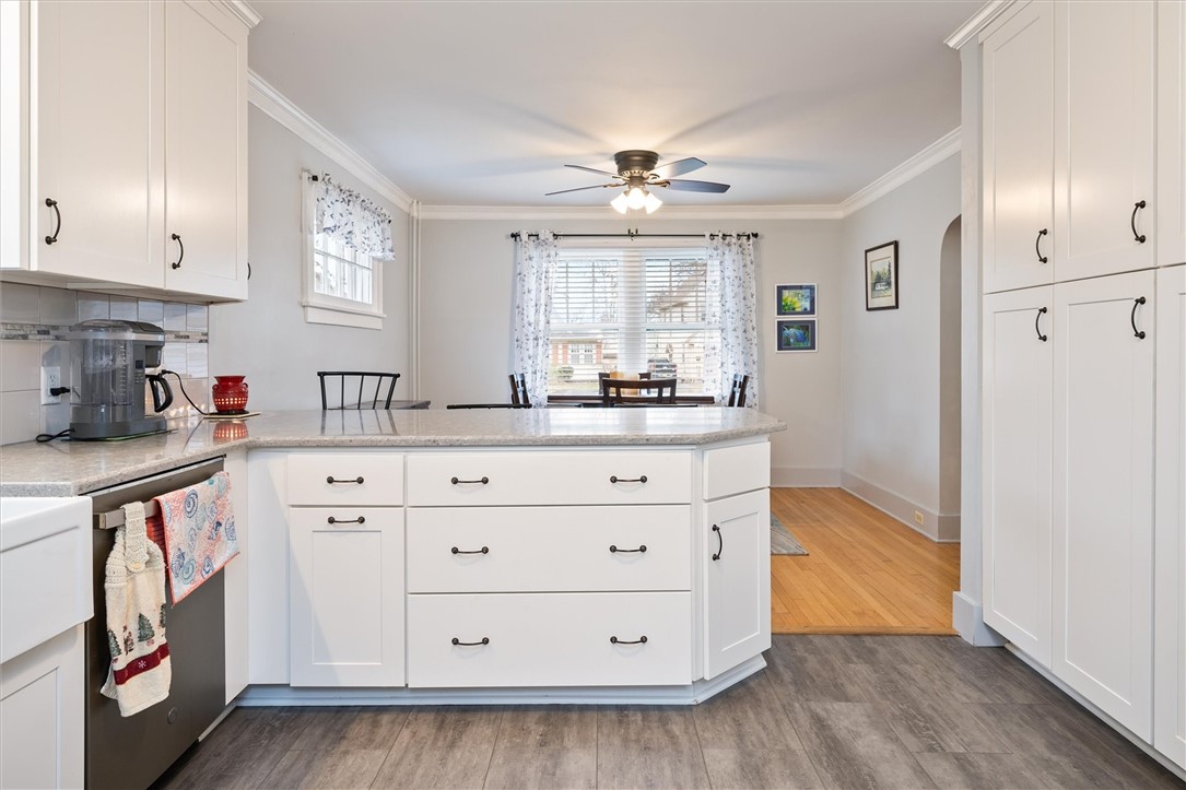 15 Hillcrest Parkway