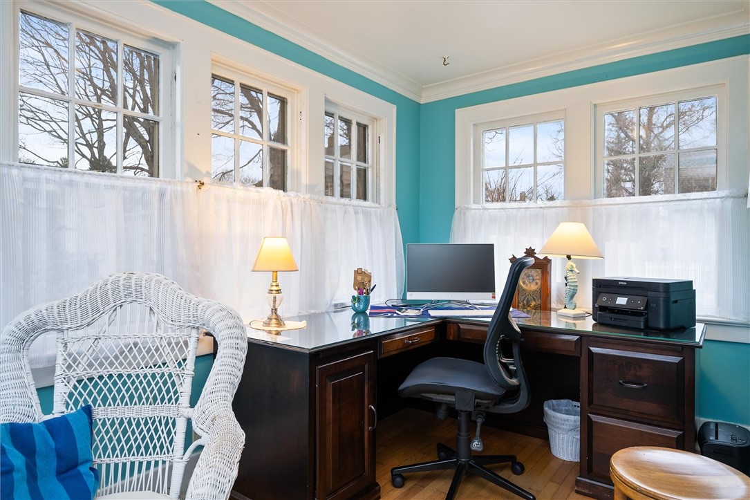 15 Hillcrest Parkway