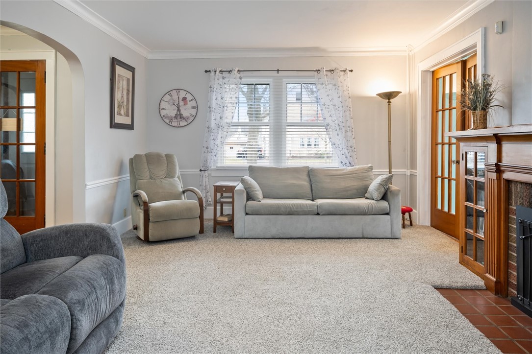 15 Hillcrest Parkway