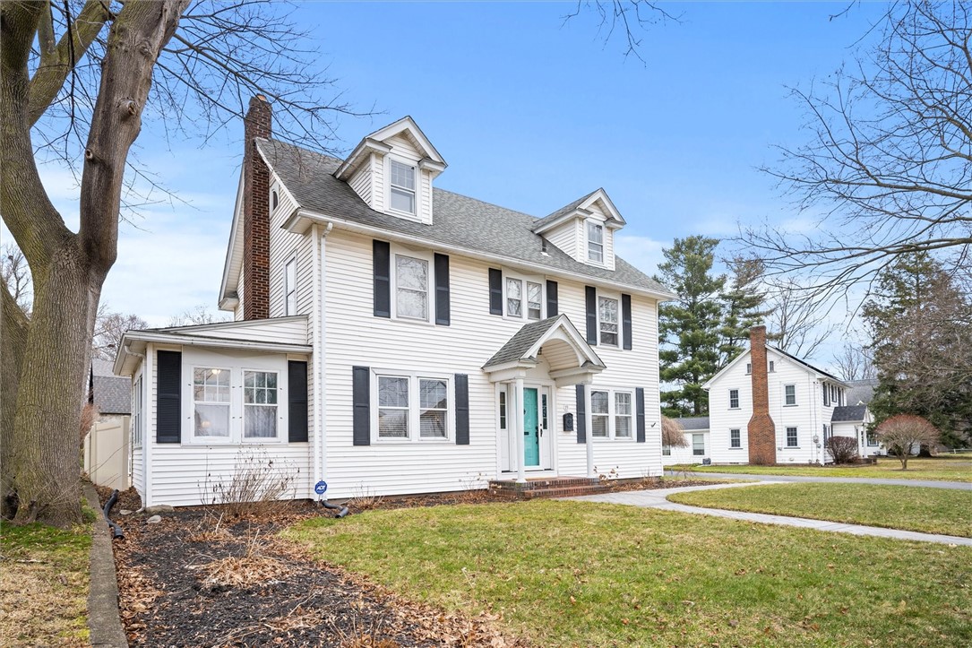 15 Hillcrest Parkway