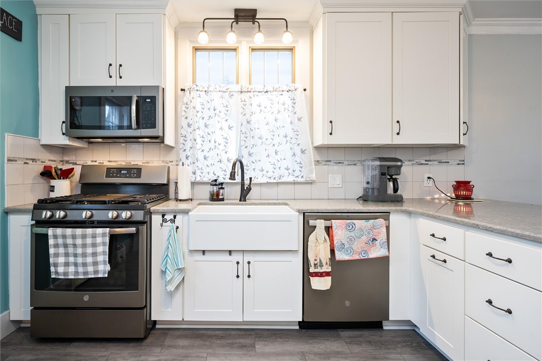 15 Hillcrest Parkway