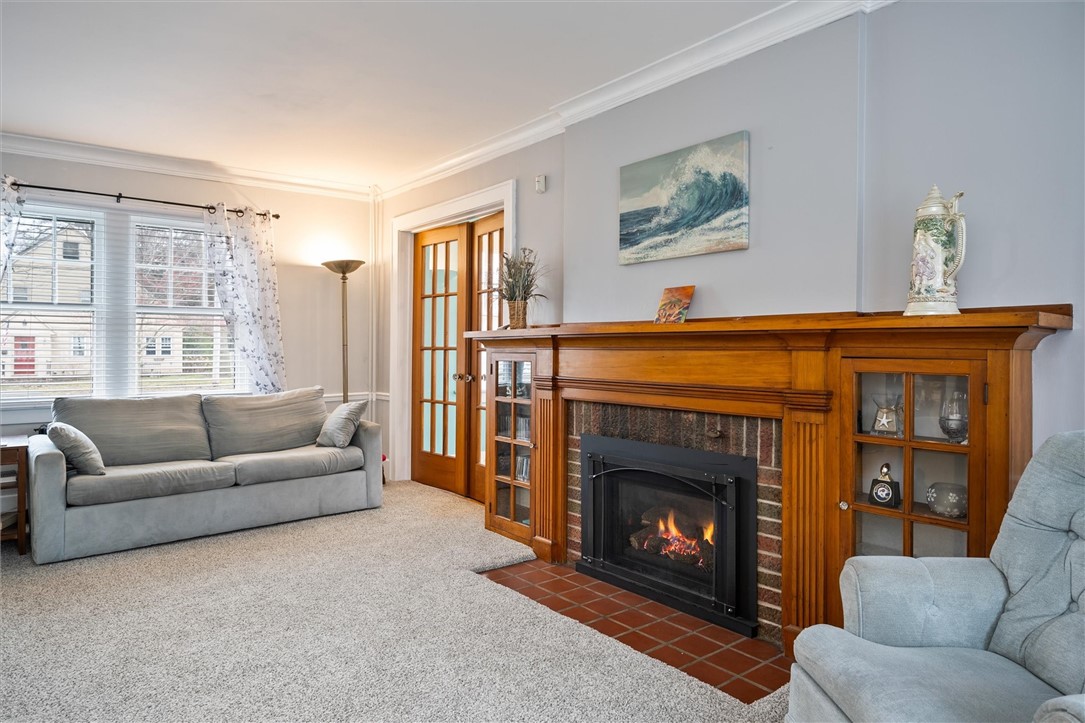 15 Hillcrest Parkway