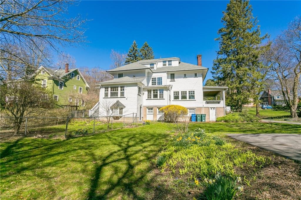 1363 Highland Avenue