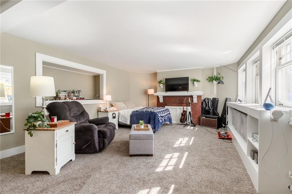 1363 Highland Avenue