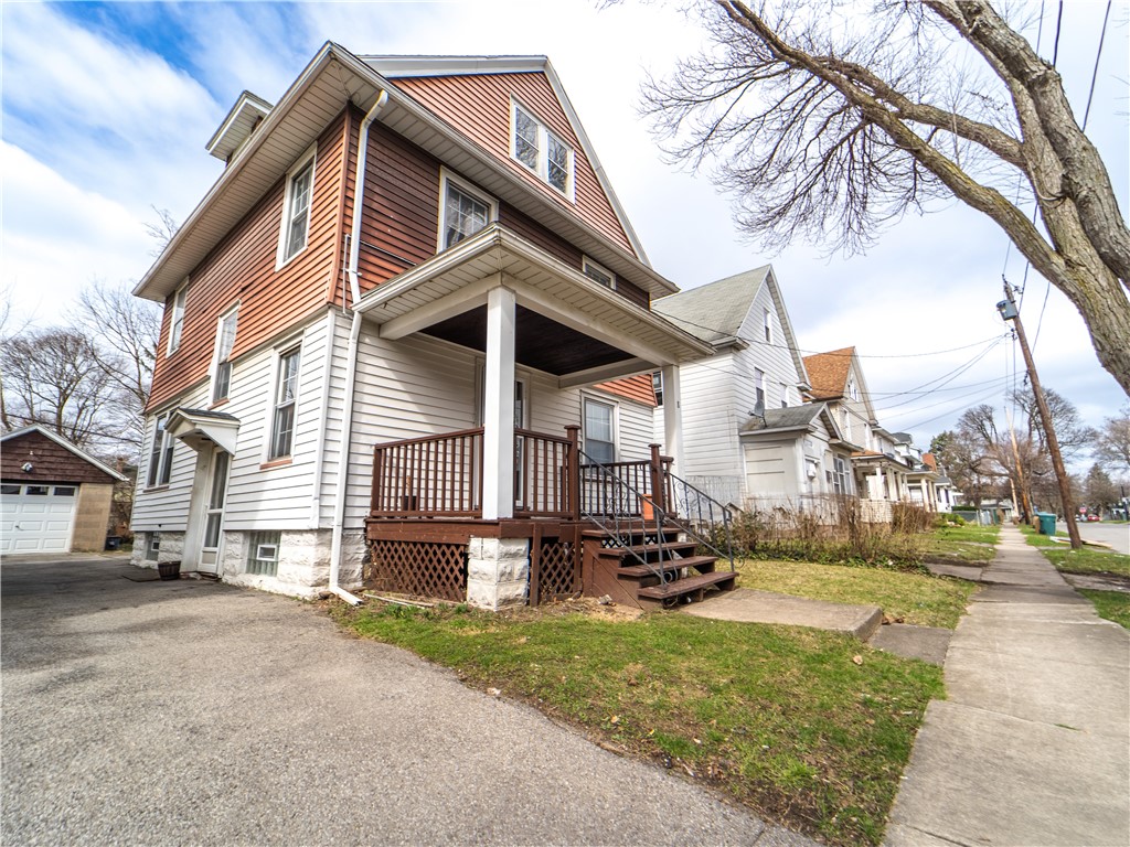 8 Manitou Street
