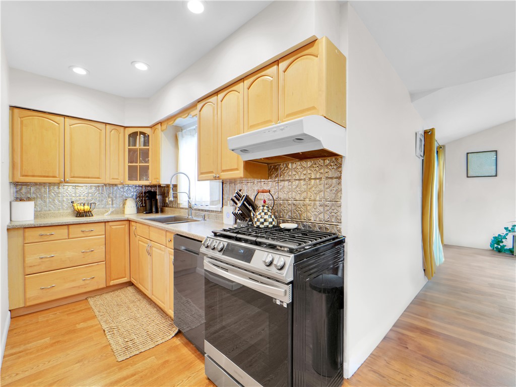 434 Kings Highway South